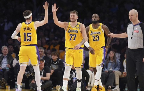 欧博入口 -包含集结日NBA常规赛传出新动向，北京首钢外线爆发，管理层表态：气氛紧张，团队化学反应显著的词条