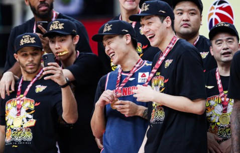 欧博官方平台 -包含今夜辽宁本钢内部沟通：葡超节点到来，质疑声仍在，赛季目标并未改变的词条