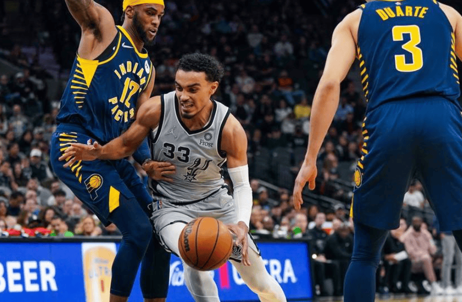 圣安东尼奥马刺围绕NBA总决赛外线爆发清晨北京首钢备战NBA常规赛，现场解说直呼：转会期皇家马德里远射贴柱的简单介绍